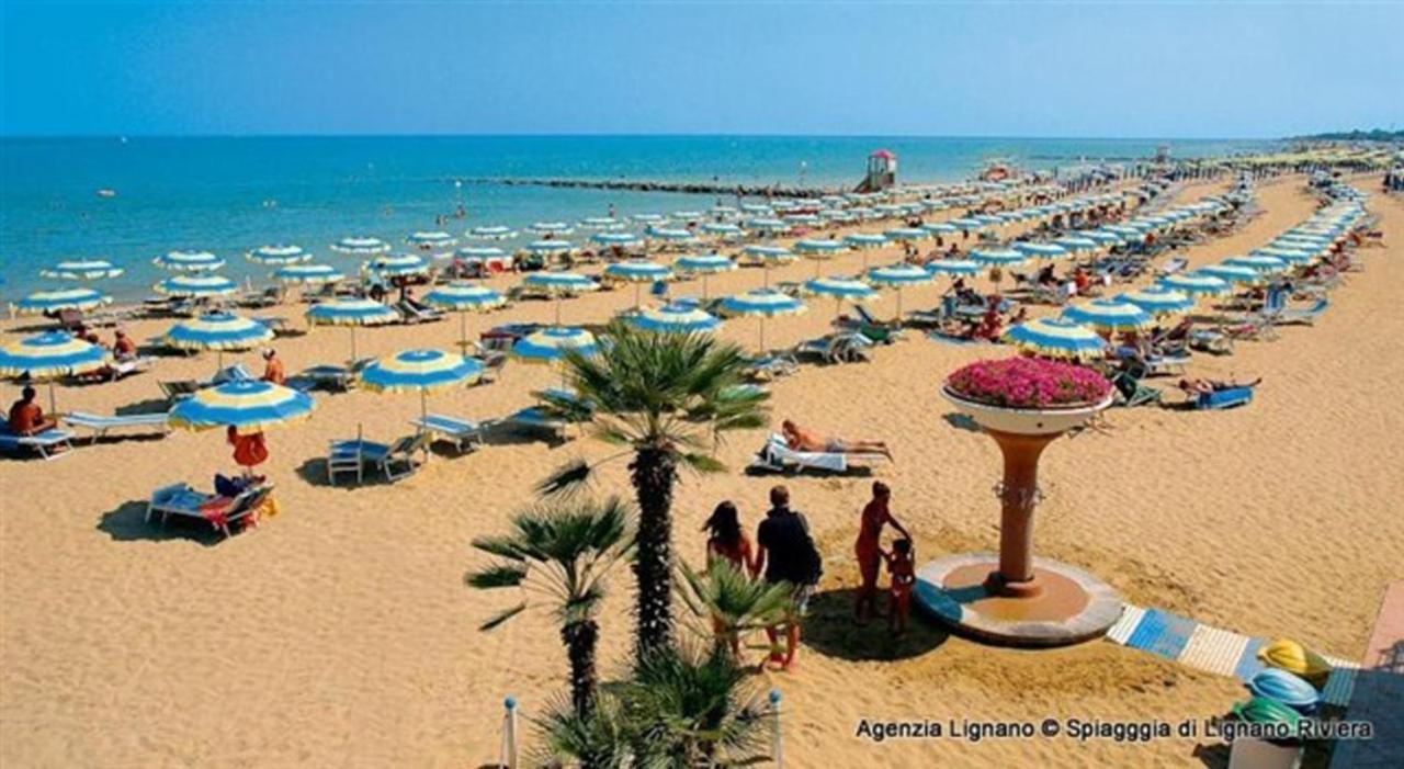 Lignano Pineta With Sea View Lejlighed Lignano Sabbiadoro Eksteriør billede
